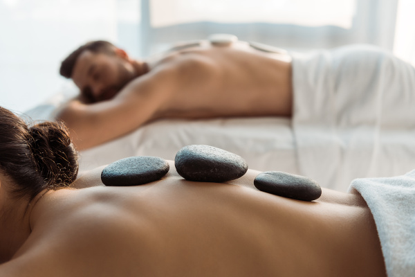 Hot Stone Massage im Wellnesshotel in Mainz