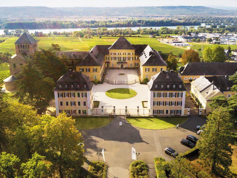 schloss-johannisberg-luftaufnahme